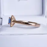 Pierścionek zaręczynowy z szafirem